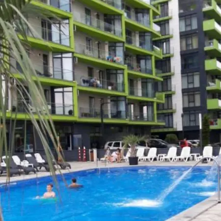 Pool & Mamaia Nord Langa Plaja Navodari