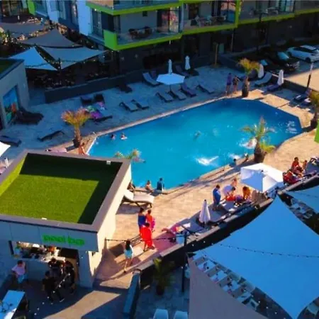 Apartment Pool & Mamaia Nord Langa Plaja *