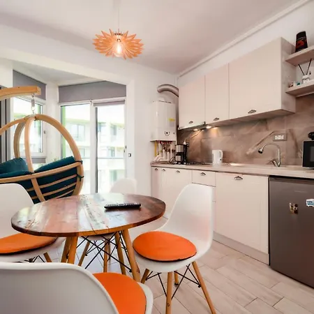Pool & Mamaia Nord Langa Plaja Apartment Navodari
