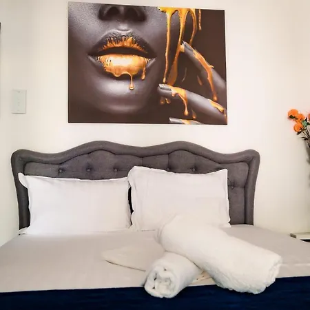 Pool & Mamaia Nord Langa Plaja Apartmán Năvodari