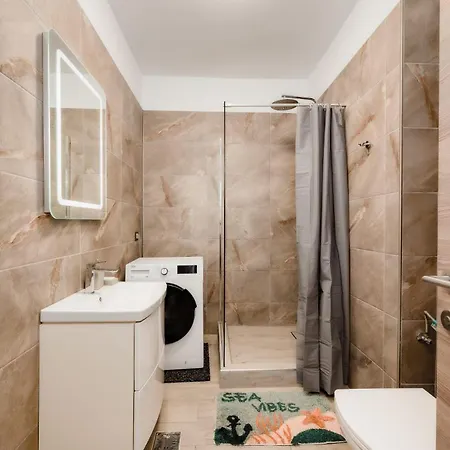 Pool & Mamaia Nord Langa Plaja Apartmán Năvodari